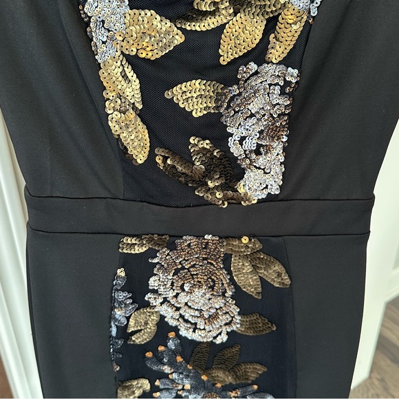 ✨EUC✨ Little Mistress London Bodycon Black with gold and silver sequins Size 4 - Picture 14 of 15